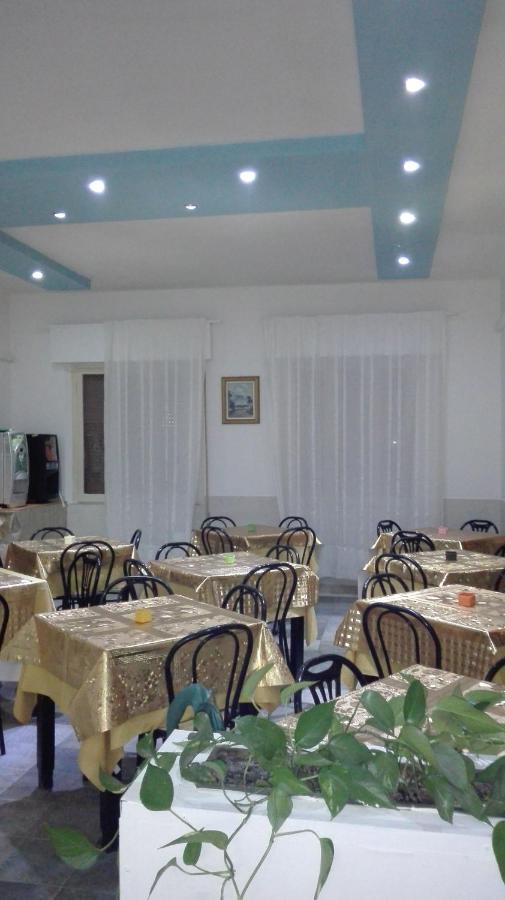 Hotel Villa Lorena Rimini Exterior photo