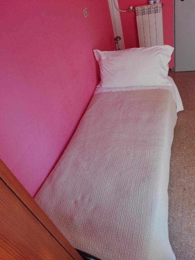 Hotel Villa Lorena Rimini Exterior photo