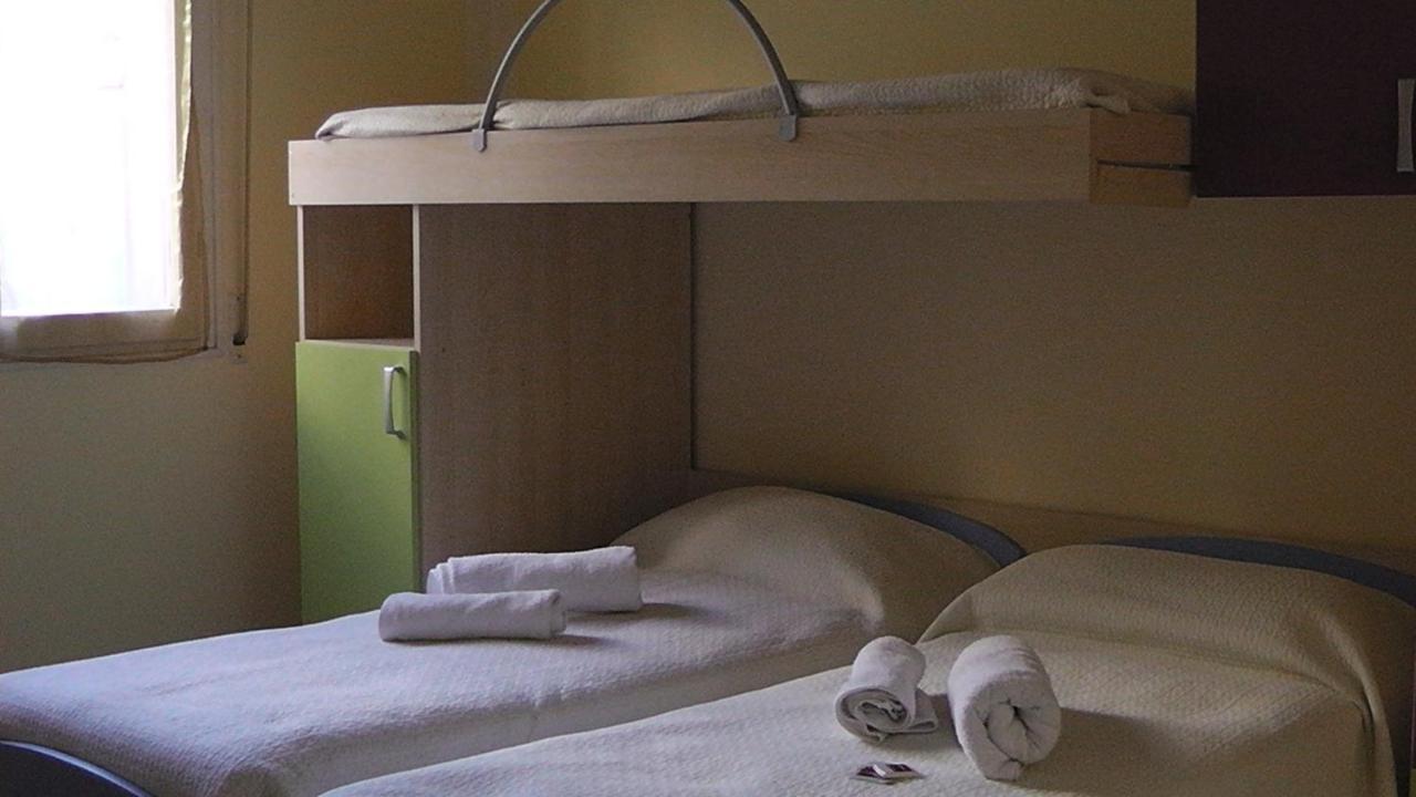 Hotel Villa Lorena Rimini Room photo